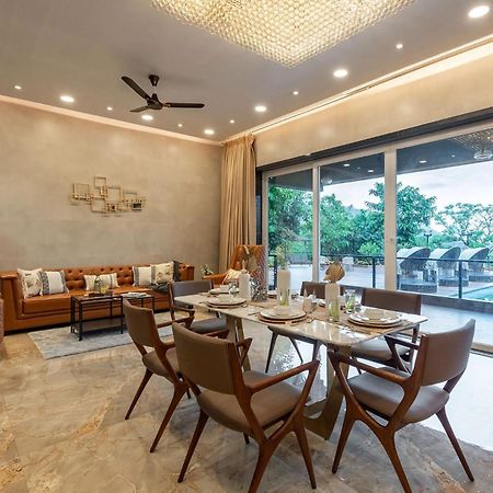 Stayvista At La Nirvana With Pool, Music Speaker & Indoor-Outdoor Game Lonavala Exterior photo